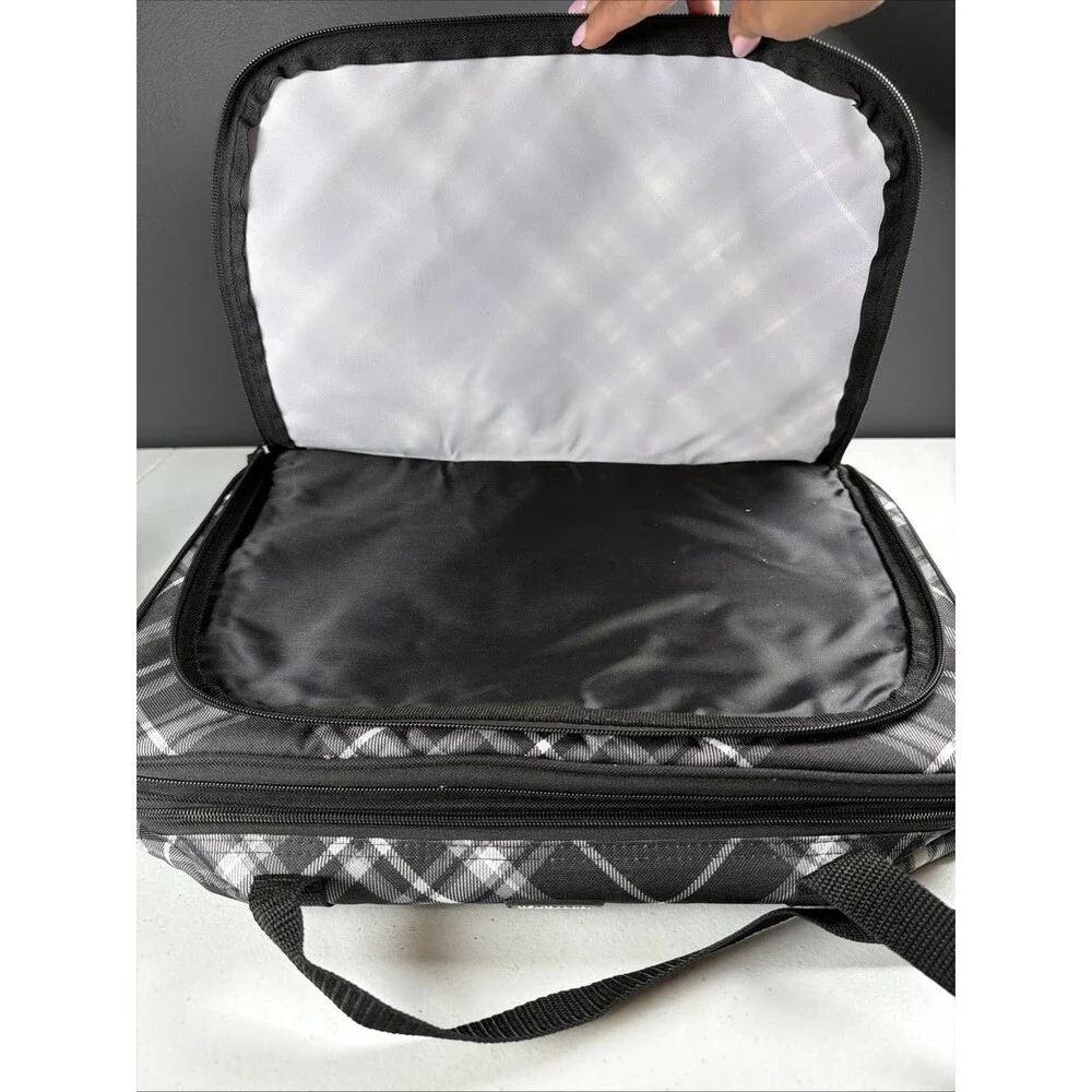 Thirty One Perfect Party Set Dual Thermal CASSEROLE CARRIER – Black White Plaid